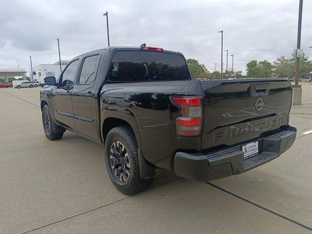 2022 nissan frontier s