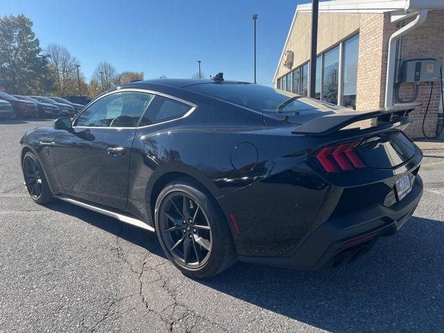 2024 ford mustang dark horse