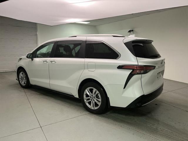 2024 toyota sienna limited 7-passenger