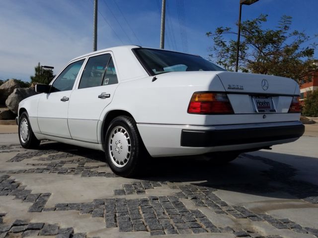 1991 mercedes benz 300e sedan