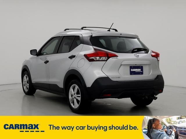 2019 nissan kicks s