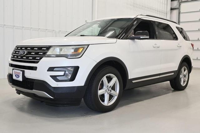 2016 ford explorer xlt