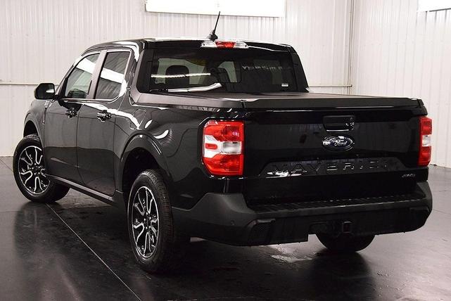 2022 ford maverick lariat