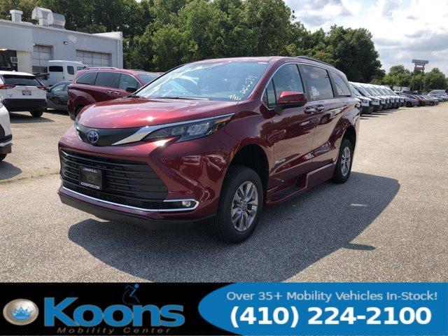 2024 toyota sienna xle