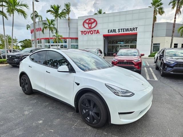 2023 tesla model y long range