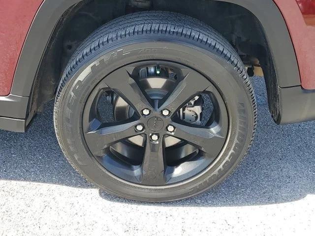 2023 jeep grand cherokee altitude