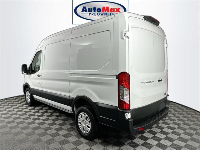 2023 ford transit-250 base