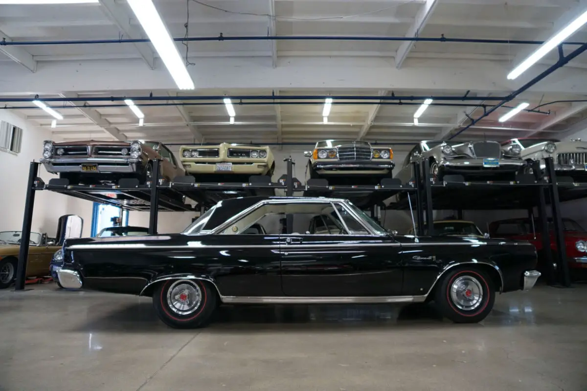 30,919 miles 361/265hp v8 automatic2 door