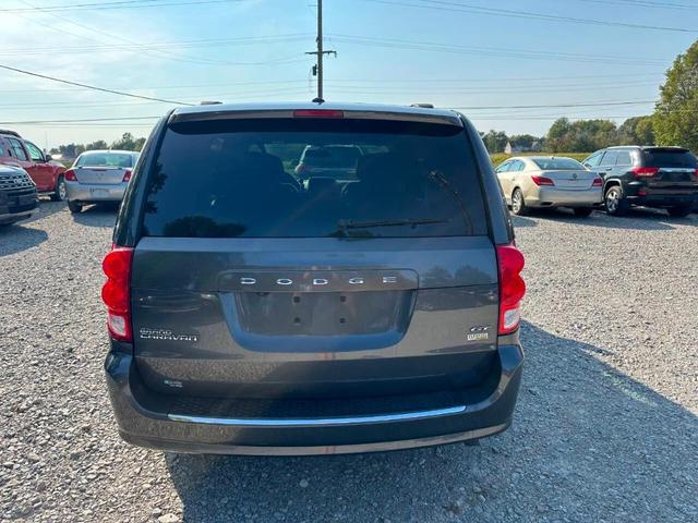 2017 dodge grand caravan gt