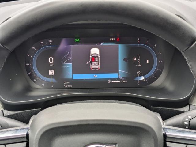 2024 volvo xc40 b5 plus bright theme