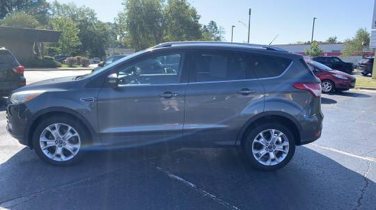 2016 Ford Escape titanium