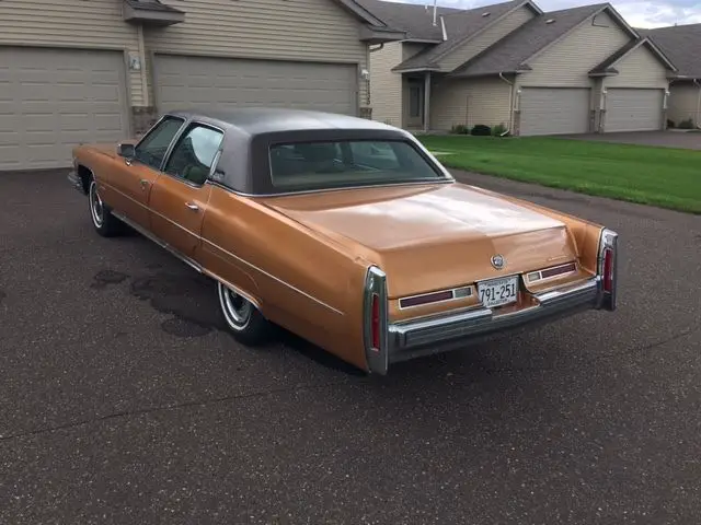 1976 cadillac fleetwood brougham, 500 cu. in. 33,xxx actual miles, clean