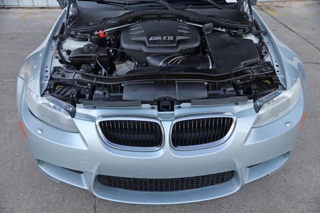 2011 bmw m3 base (m6)