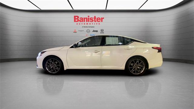 2023 nissan altima 2.0 sr