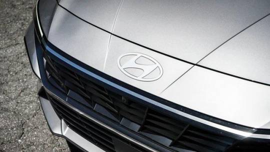2024 Hyundai Elantra limited