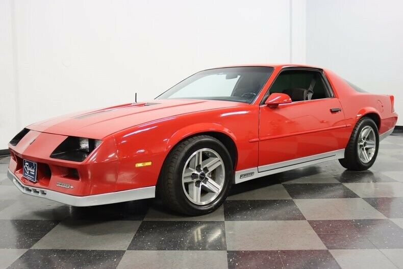 just 22k actual miles! 407 stroker v8! auto, cold a/c, very clean, drives great!