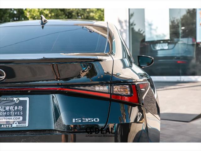 2022 lexus is 350 base