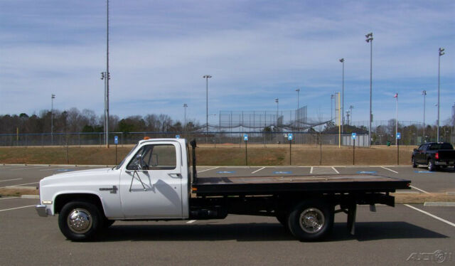 a clean solid ga truck custom deluxe c k 30 hd tow pkg comp 2 gmc sierra hauler