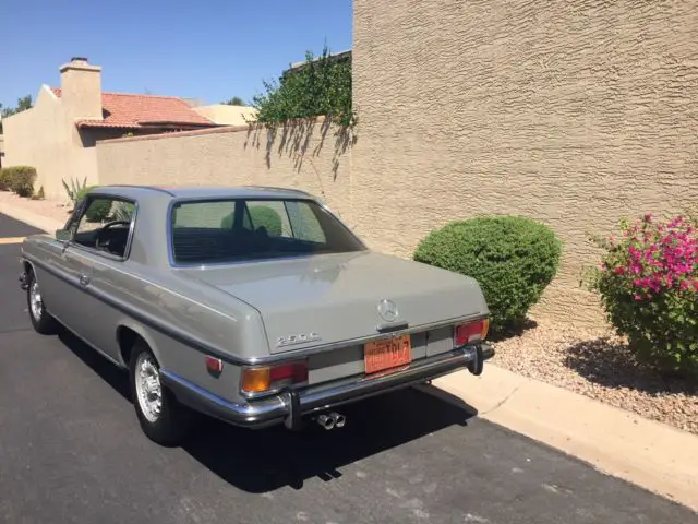 1972 mercedes benz c250, outstanding condition, rare model and color, 62k miles
