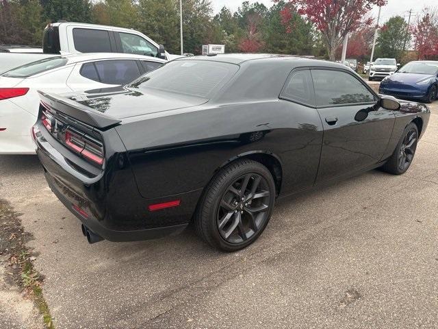 2023 dodge challenger sxt
