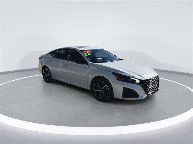 2023 nissan altima 2.5 sr