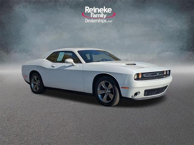 2015 dodge challenger sxt