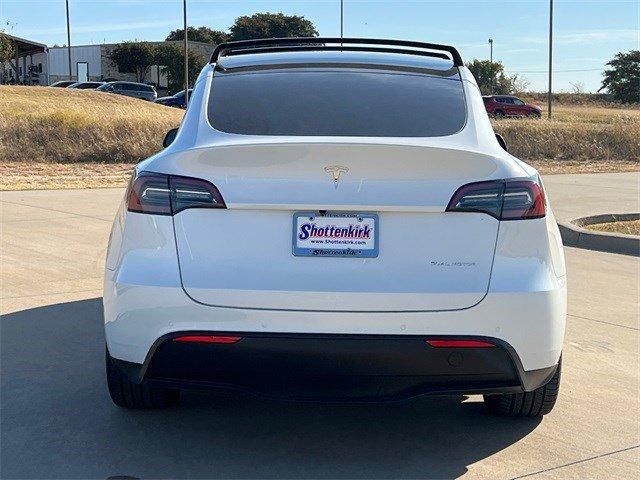 2022 tesla model y long range