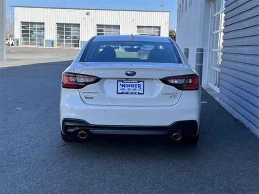 2021 subaru legacy in milwaukee, wisconsin