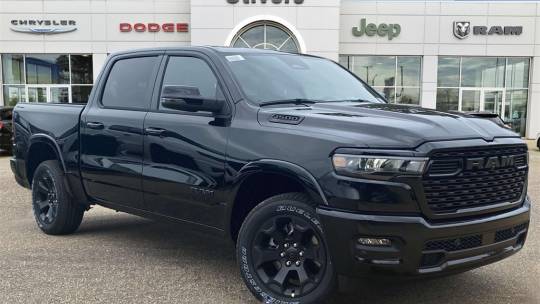 new 2025 ram 1500 big horn crew cab 5'7" box 4wd
