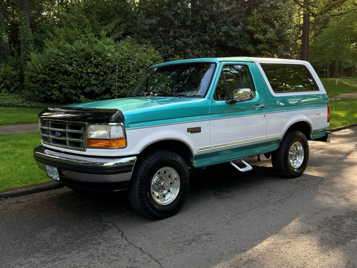 1994 ford bronco xlt 4x4 2dr suv convertible auto 5.8'liter v8 184k miles