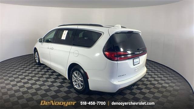 2022 chrysler pacifica touring-l