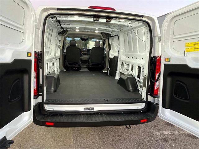 2023 ford transit-150 base
