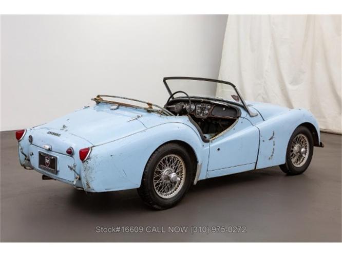 1960 triumph tr3 in beverly hills, california