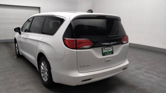 2022 Chrysler Voyager
