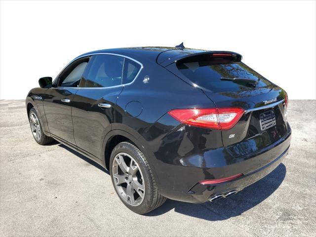 2019 maserati levante base