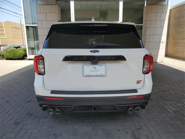 2022 ford explorer st