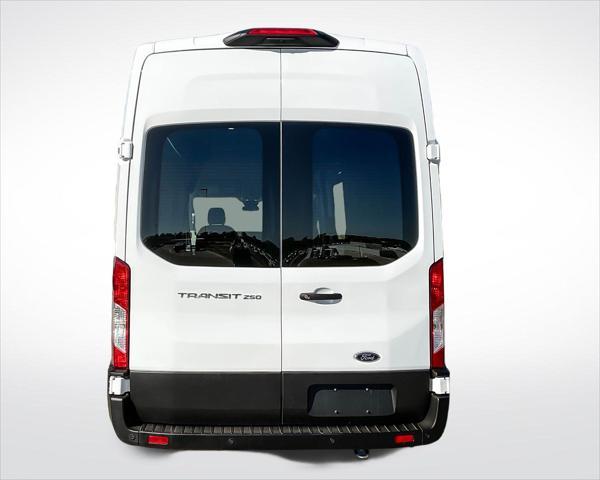 2023 ford transit-250 base