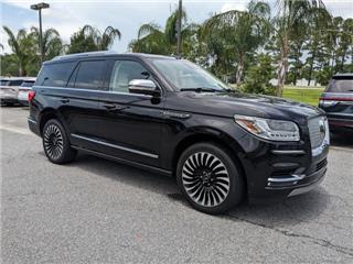 2021 Lincoln Navigator black label