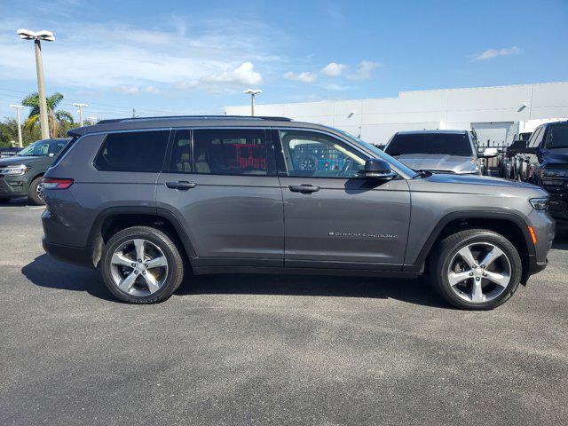 2022 jeep grand cherokee l limited