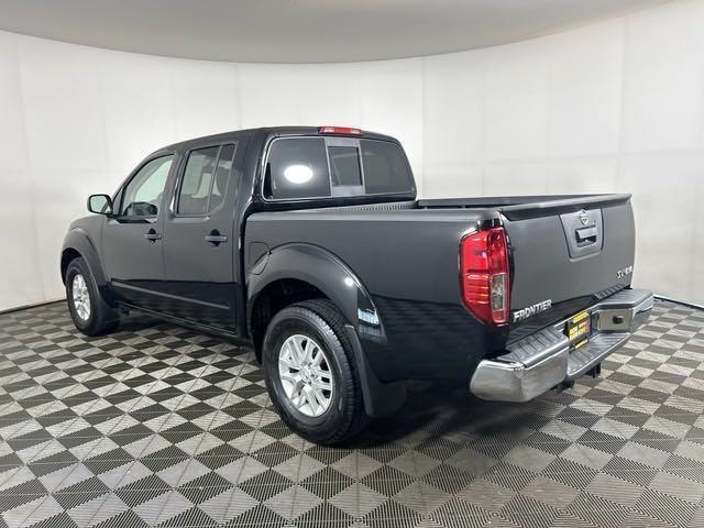 2021 nissan frontier sv