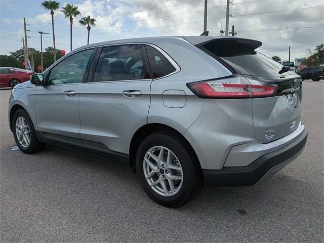 2022 ford edge sel