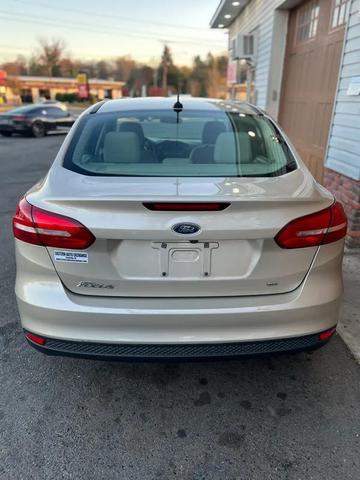 2017 ford focus se