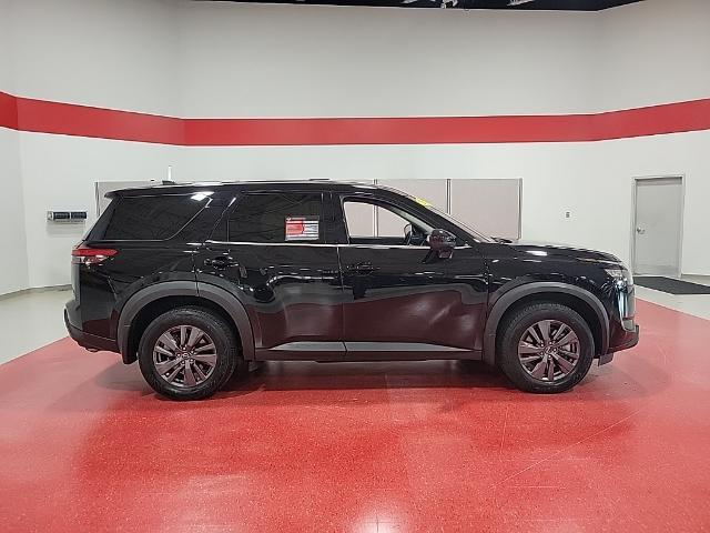 2023 nissan pathfinder s