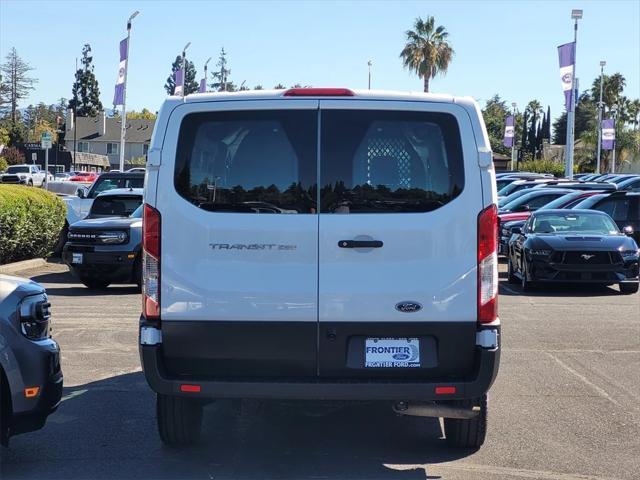 2022 ford transit-150 base