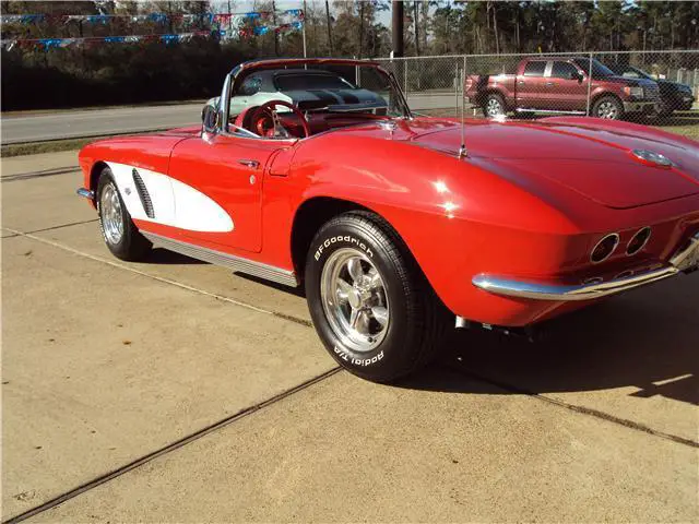 1962 chevrolet corvette roadster convertible red (936) 231-8402