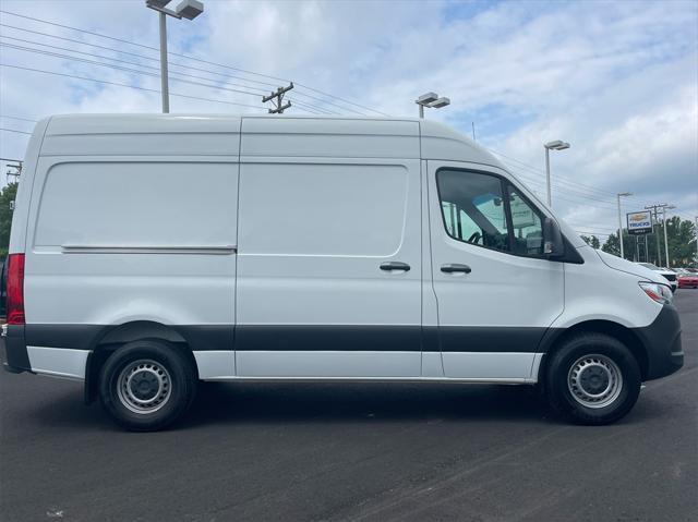 2020 mercedes-benz sprinter 2500 standard roof