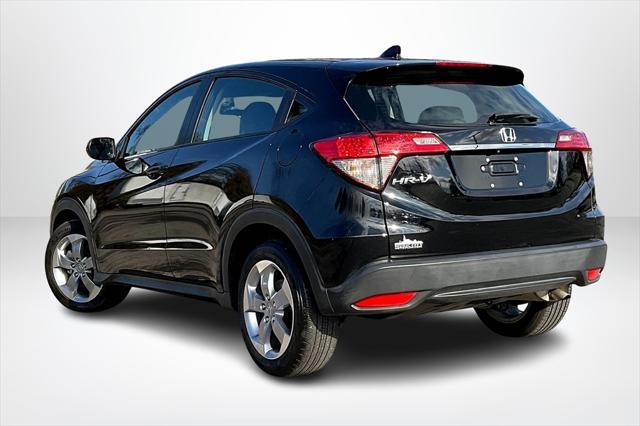 2022 honda hr-v lx