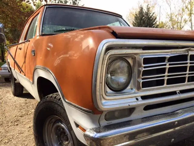 w-200 club cab, power wagon, 440 engine, orange & cream, runs, clean & straight
