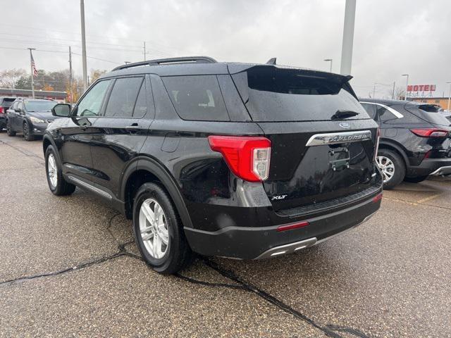 2022 ford explorer xlt