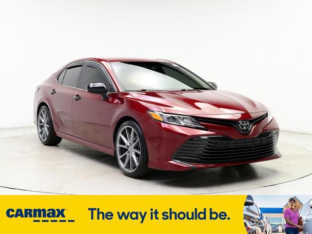 2018 toyota camry le